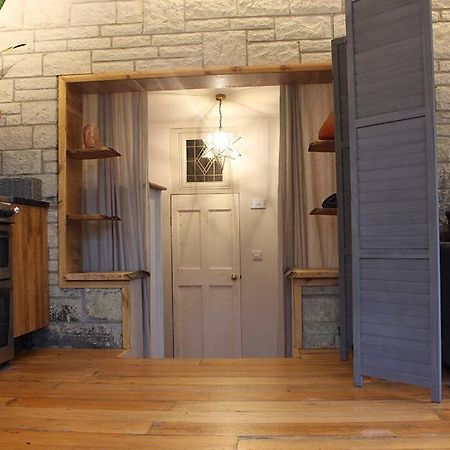 Peaceful & Central Self Contained 1 Bedroom House Глостънбъри Екстериор снимка